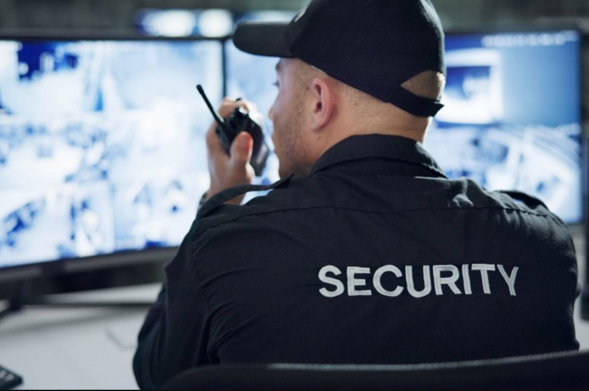 How Security Guards Handle Emergencies in London Hotels - A Step-by-Step Guide