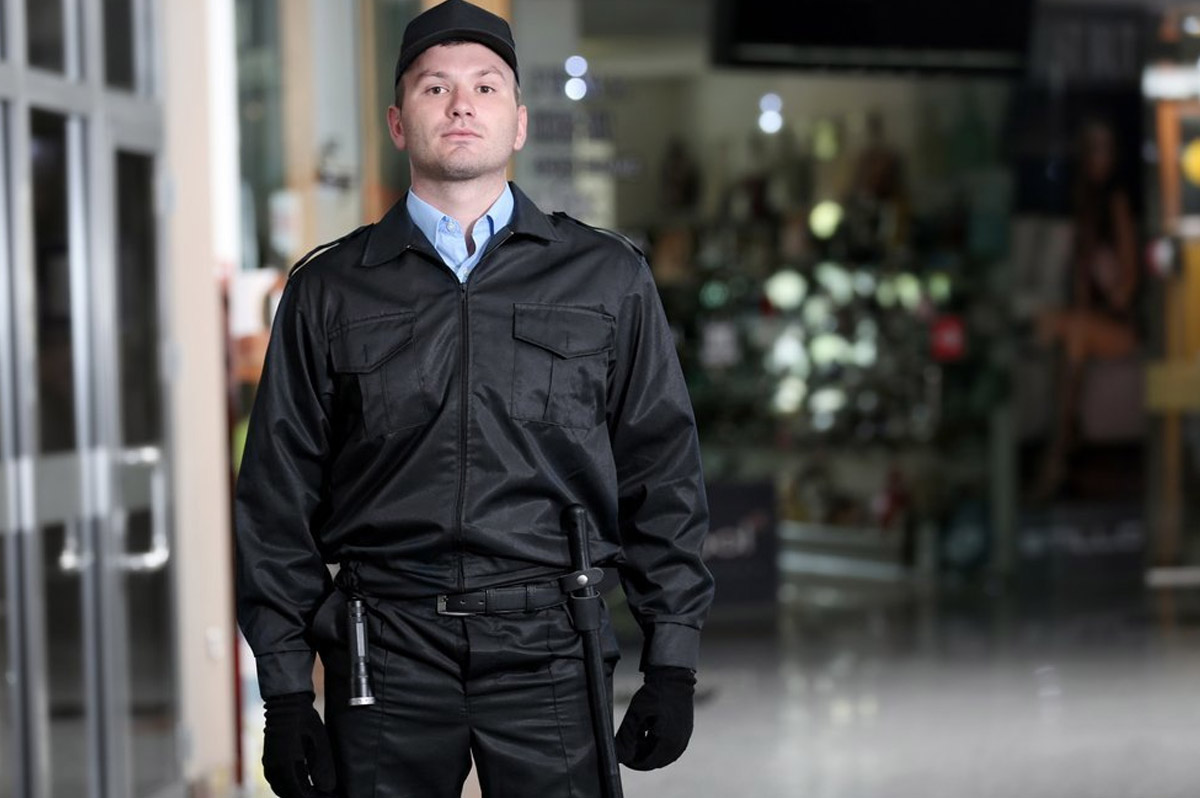 Common Hotel Security Challenges in London and How Professional Guards Overcome Them