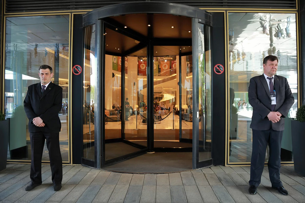Front-of-House vs Back-of-House Hotel Security Guards: Roles and Responsibilities